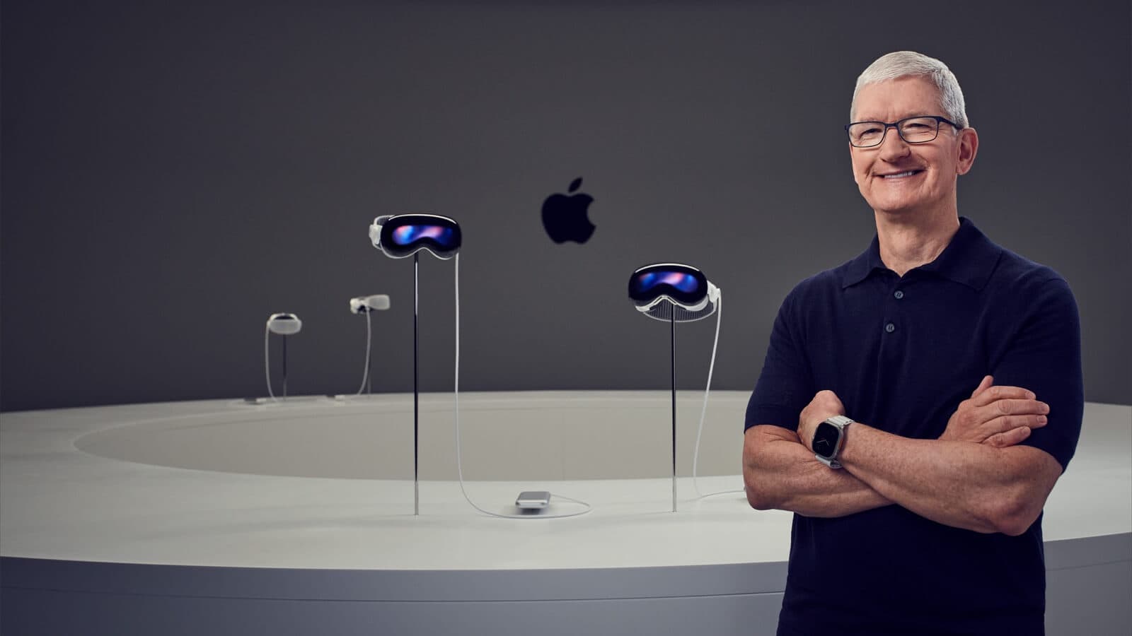 Tim Cook visita China y refuerza presencia de Apple